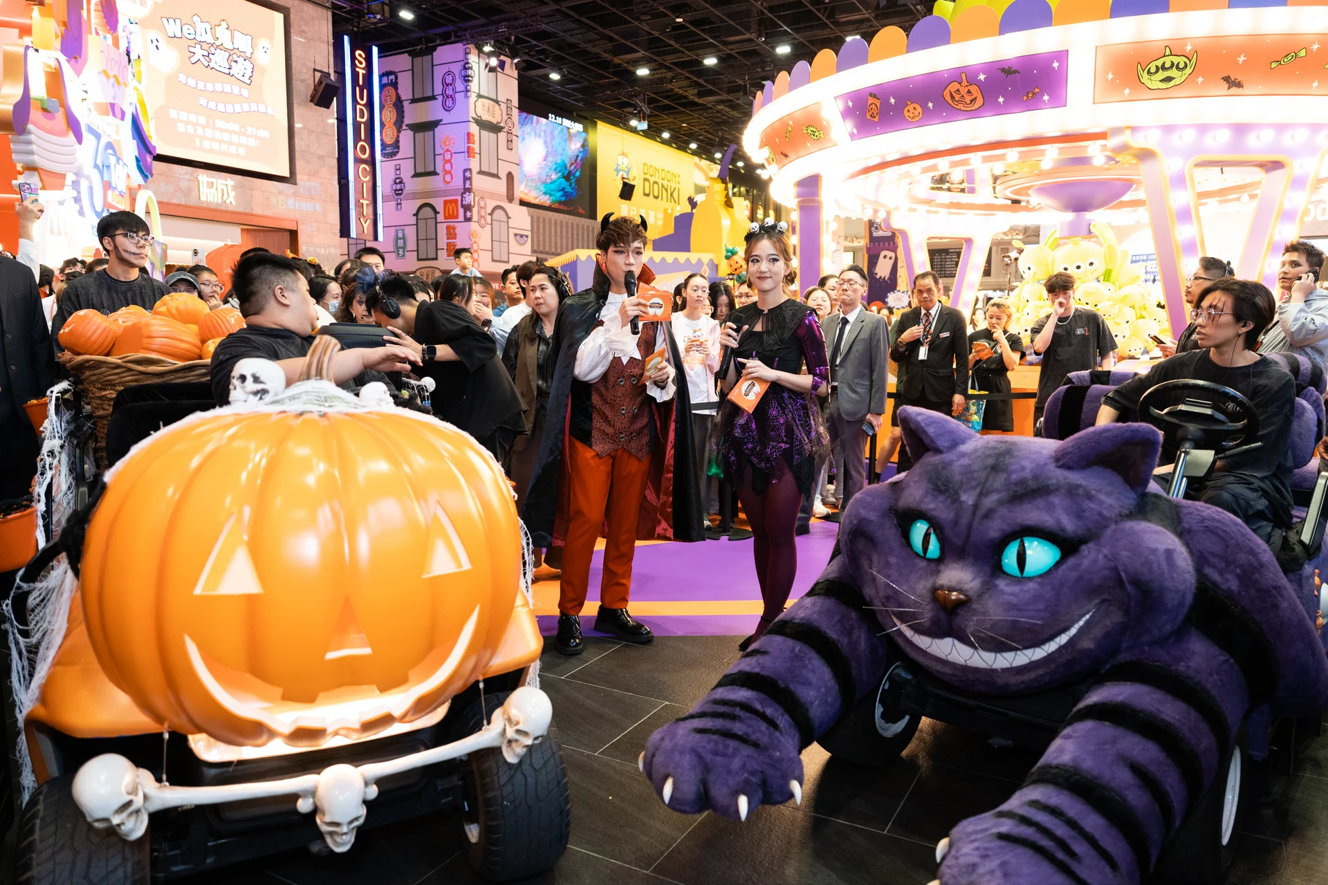 新濠影匯萬聖節花車巡遊